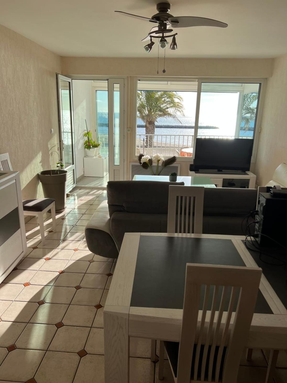 Appartement Mar E Souleu Avec Terrasse Et Vue Mer Au Grau Du Roi Le Grau-du-Roi Exterior photo